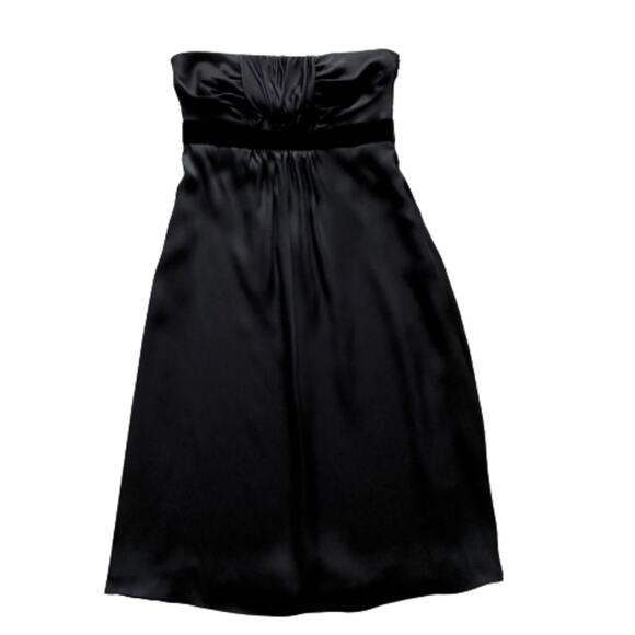 Banana Republic Dresses & Skirts - Banana Republic Dress Black Silk Strapless Velvet Ribbon Waist LBD Size 2 NEW
